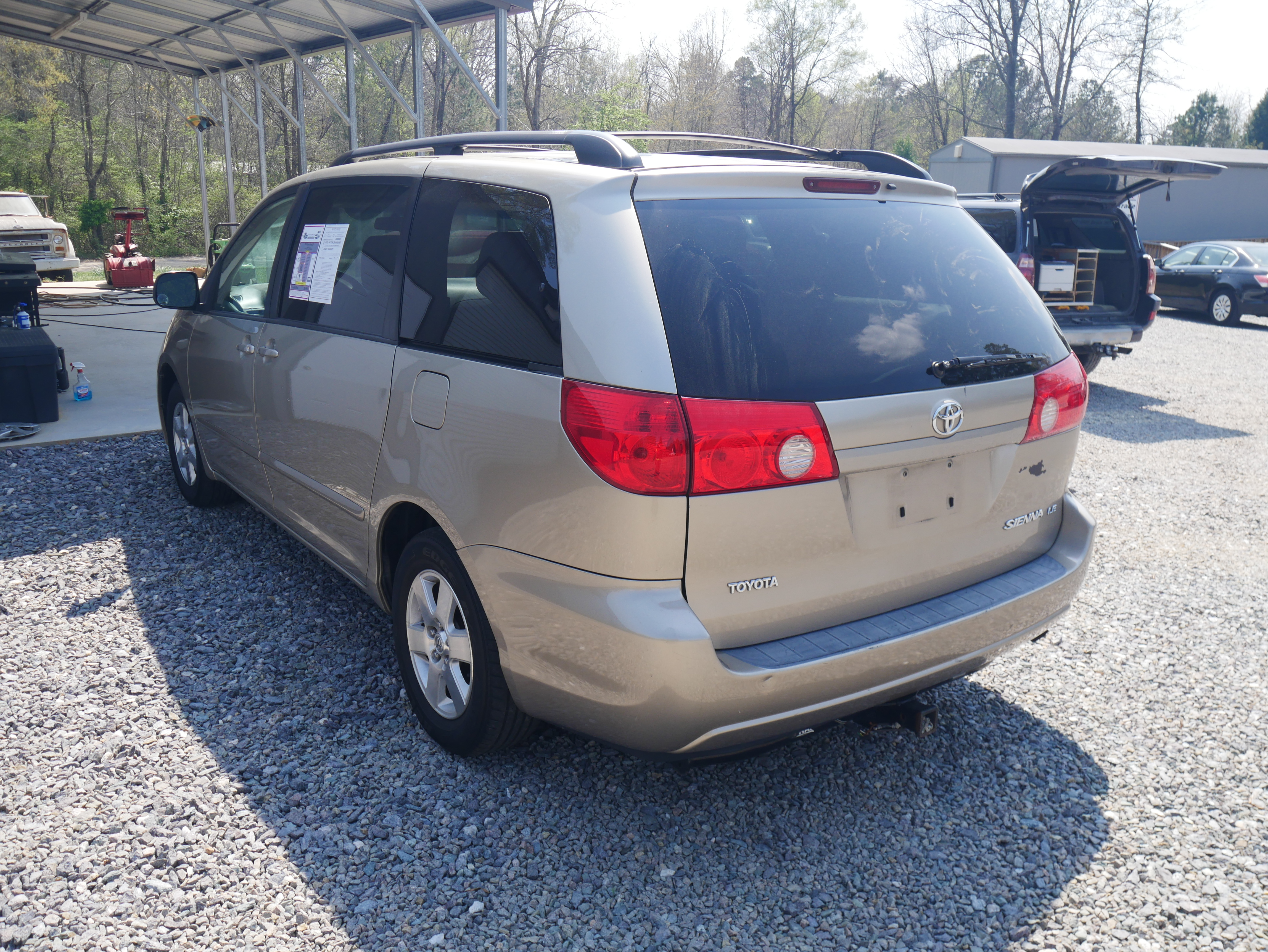View vehicle photo 3